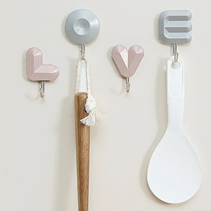 Houseeker 6 Hooks Hat Holder